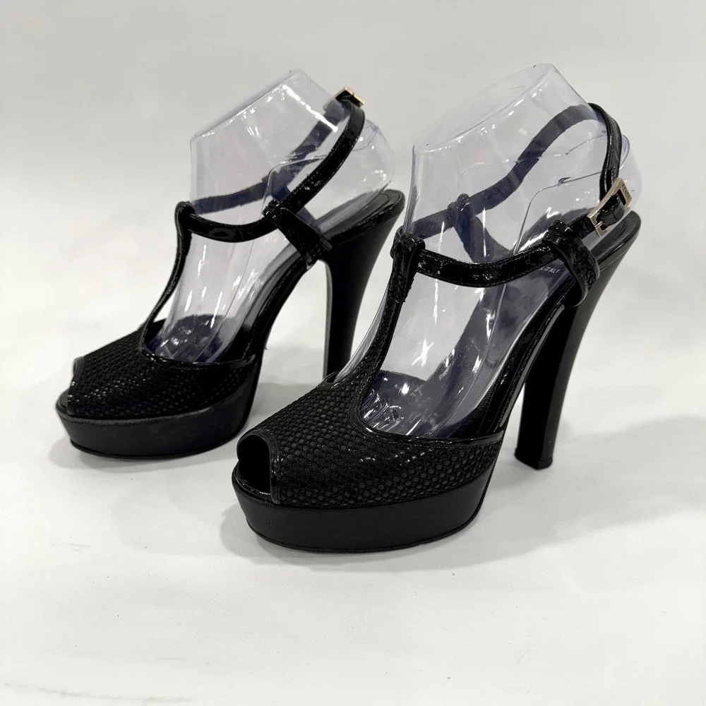 Fendi Black Patent Leather T Strap Platform Stiletto Heels Made in Italy Size 9